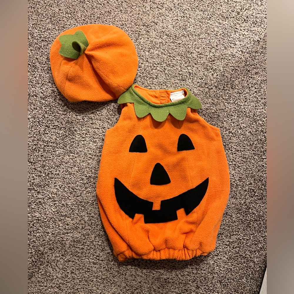 Pottery Barn Kids Pumpkin Costume 6-12 months - Picture 3 of 6